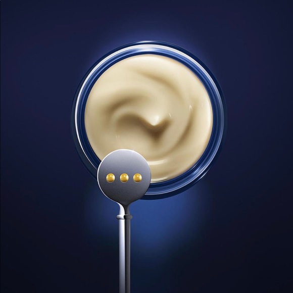 SKIN CAVIAR
LUXE CREAM 50 ml / 1.7 oz - Picture 2 of 3